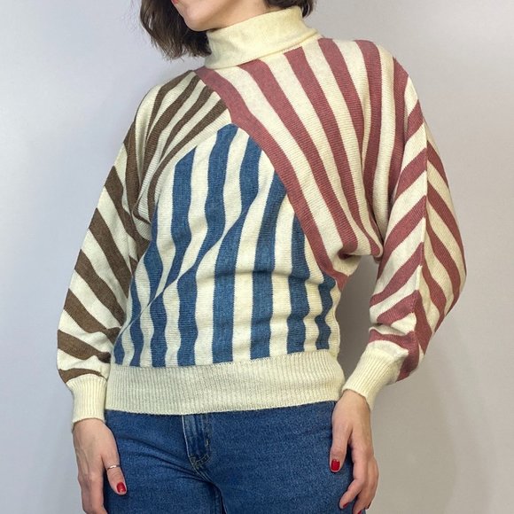 Vintage 80s MULTICOLOURED STRIPED Batwing Sweater! Small to Medium - Picture 5 of 7